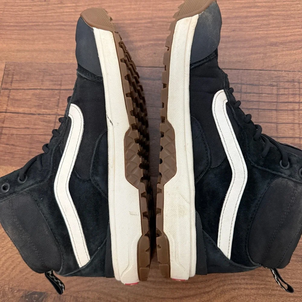 Vans UltraRange EXO Hi MTE-1 Mens 10.5 Black White Primaloft Sneaker Boots